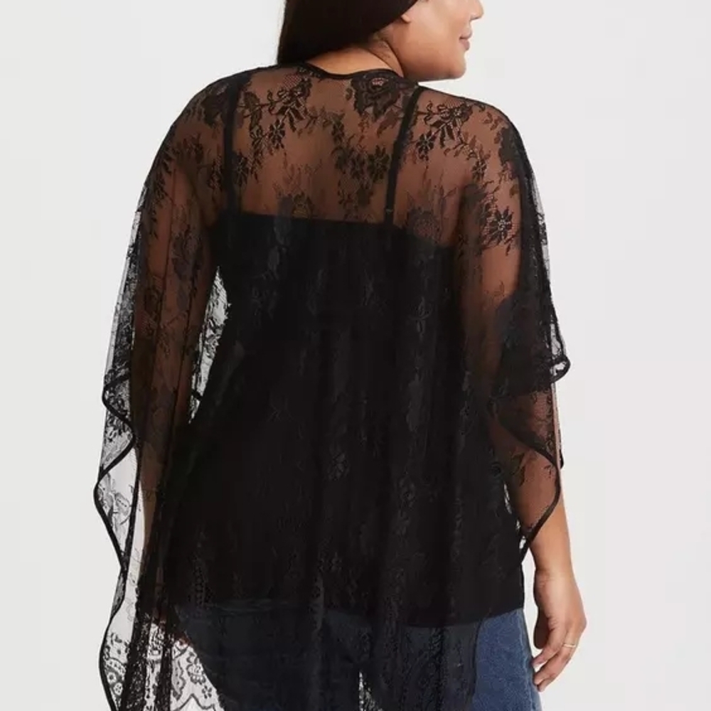 Torrid Black Embroidered Lace Ruana NWT - Picture 2 of 3
